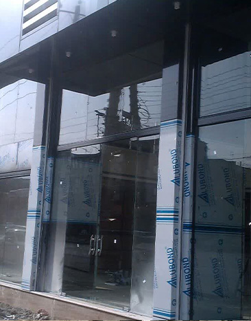 نرده شیشه ای